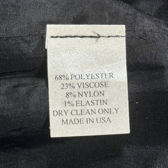 Woman’s Caroline Rose Zip Up Vest Size Medium​ - Picture 6 of 6